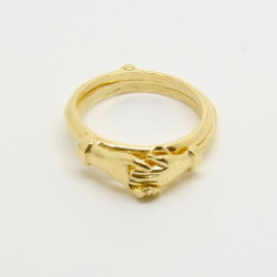 1011 - Anello Apribile con Mani che si Stringono sul Cuore in Argento 925